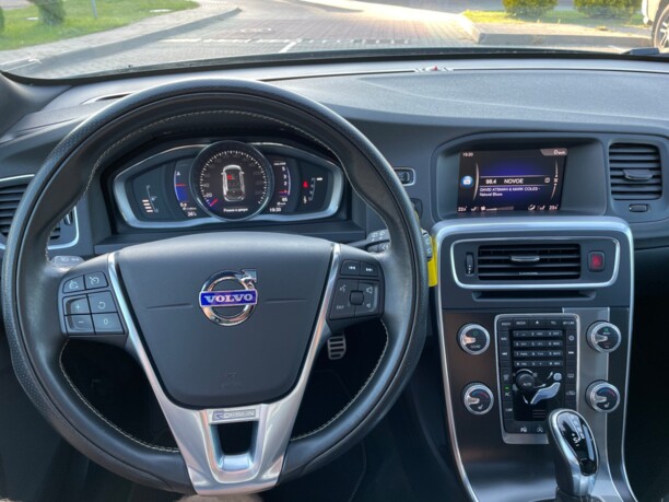 Volvo V60 I · Рестайлинг, 2018 г.