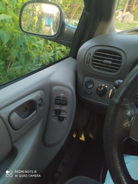 Dodge Caravan IV, 7 мест, 2001 г.