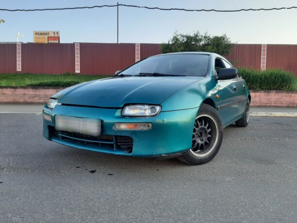 Mazda 323F, 1995 г.