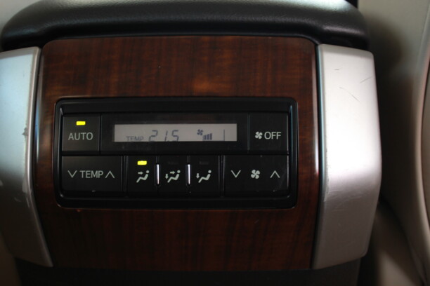 Toyota Land Cruiser Prado J150, 7 мест, 2009 г.
