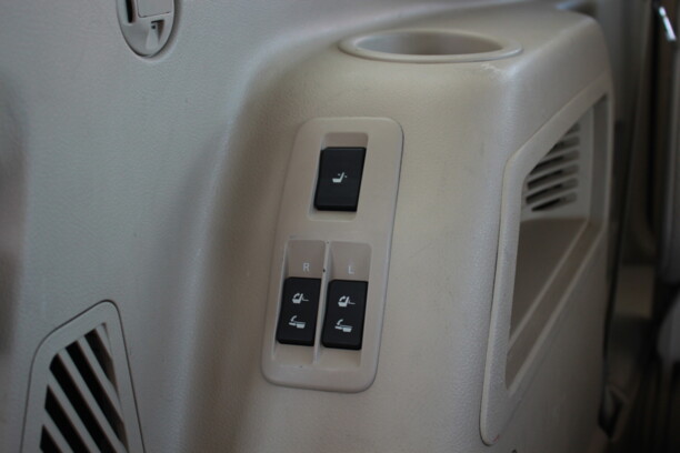Toyota Land Cruiser Prado J150, 7 мест, 2009 г.