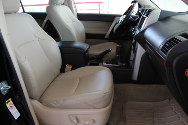 Toyota Land Cruiser Prado J150, 7 мест, 2009 г.