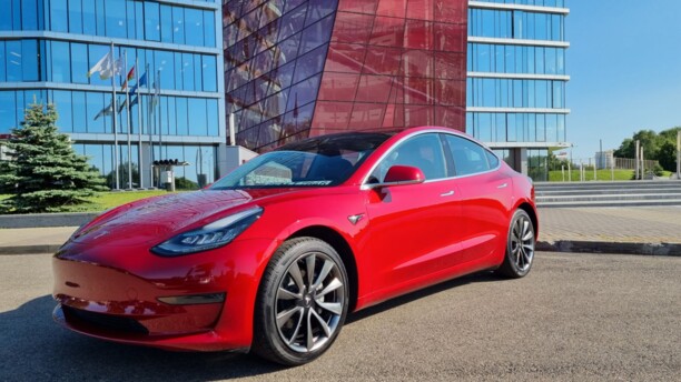 Tesla Model 3, 2018 г.
