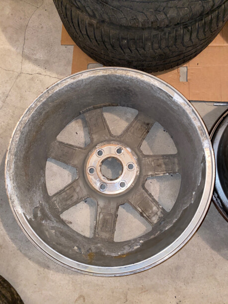 Cadillac 9x22 6x139.7 2 шт.