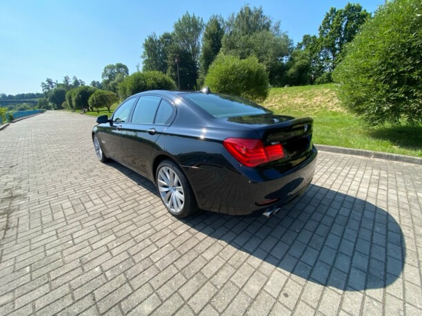 BMW 7 серия F01, F04, 2009 г.