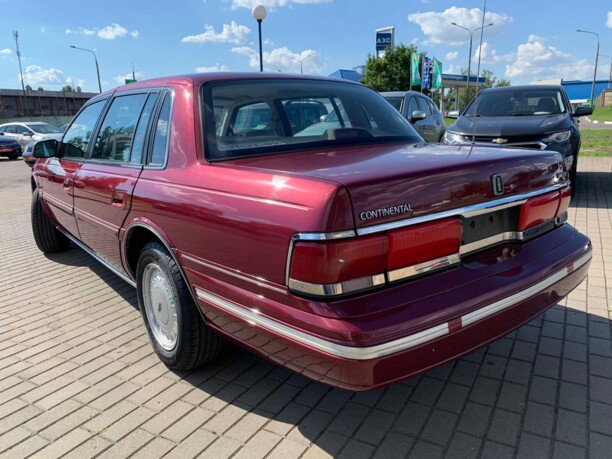 Lincoln Continental VIII, 1993 г.