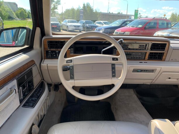 Lincoln Continental VIII, 1993 г.