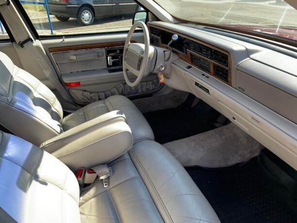 Lincoln Continental VIII, 1993 г.