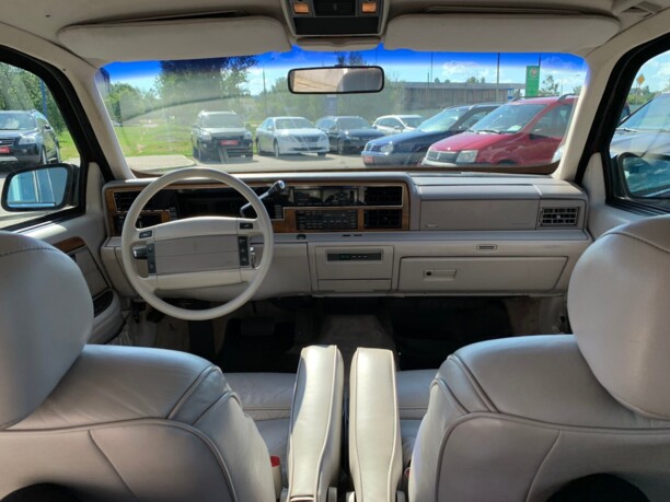 Lincoln Continental VIII, 1993 г.
