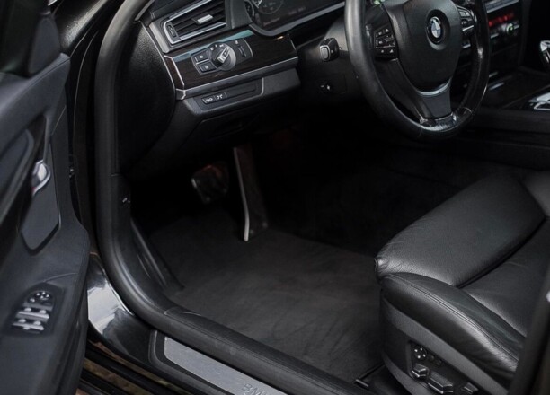 BMW 7 серия F01, F04, 2009 г.