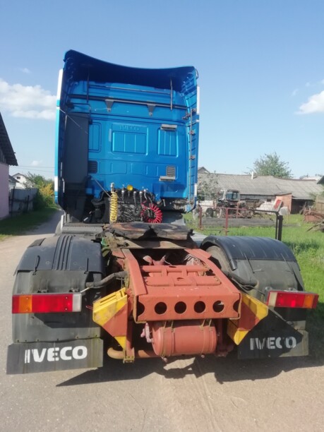 Iveco Stralis в сцепке с полуприцепом, 2004 г.