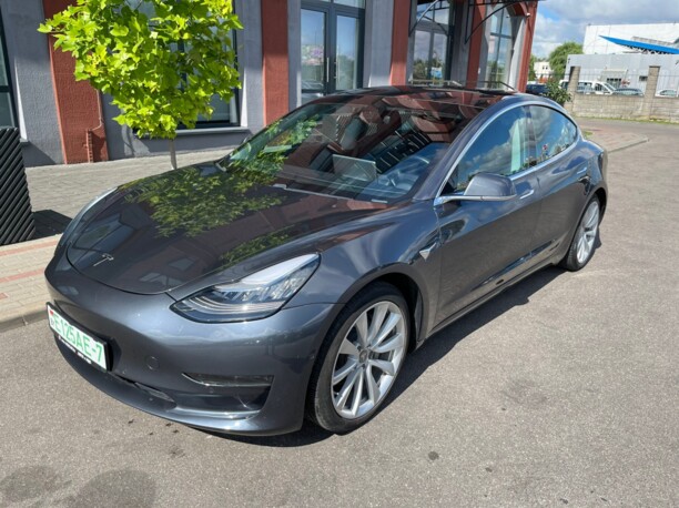 Tesla Model 3, 2019 г.