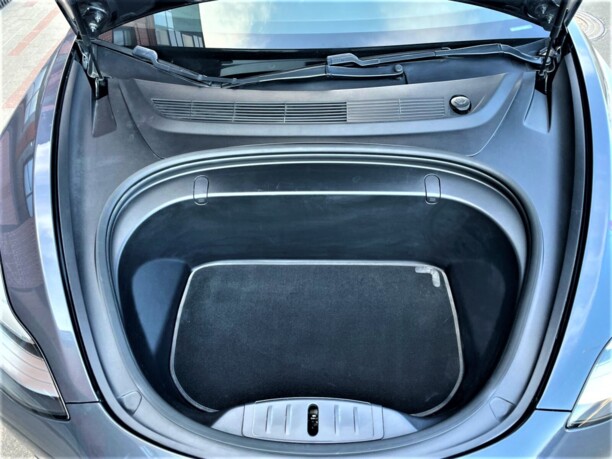 Tesla Model 3, 2019 г.