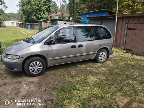 Chrysler Voyager III, 7 мест, 1997 г.