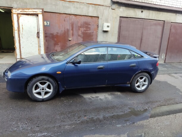 Mazda 323F, 1996 г.