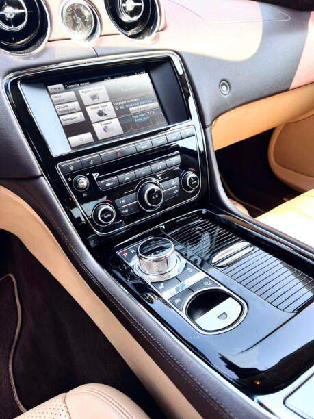 Jaguar XJ X351, 2015 г.