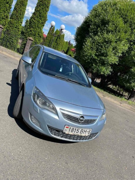 Opel Astra J, 2011 г.