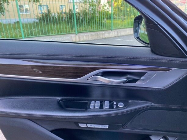 BMW 7 серия G12 (Long), 2017 г.