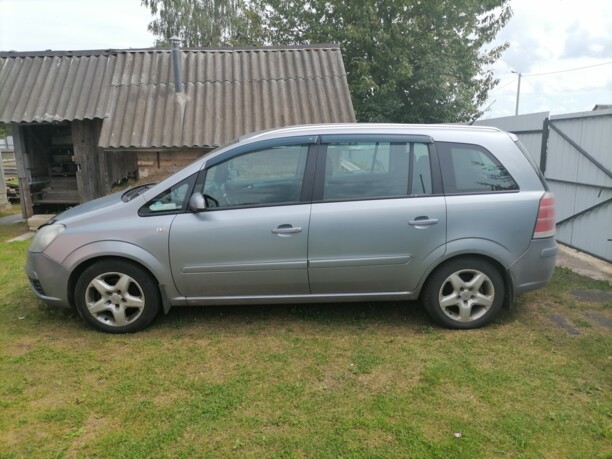 Opel Zafira B, 7 мест, 2007 г.