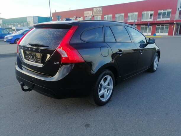 Volvo V60 I · Рестайлинг, 2018 г.