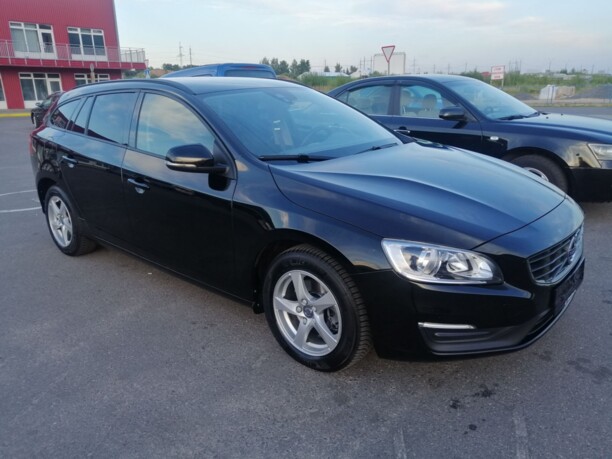 Volvo V60 I · Рестайлинг, 2018 г.