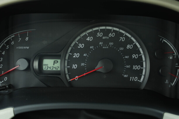 Toyota Sienna III (XL30), 7 мест, 2010 г.