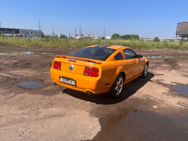 Ford Mustang V, 2008 г.