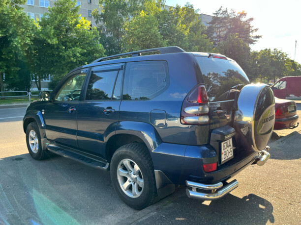 Toyota Land Cruiser Prado J120, 7 мест, 2003 г.