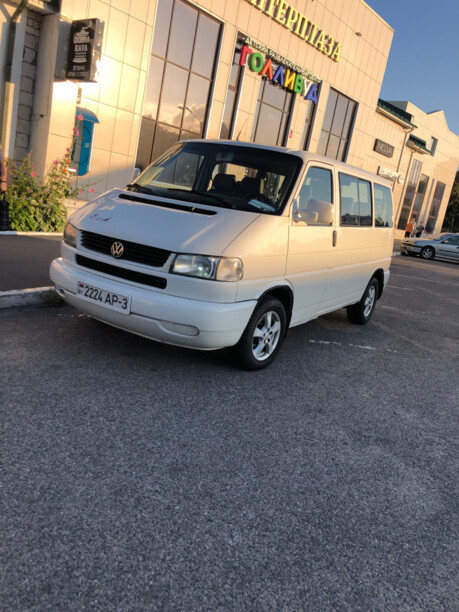 Volkswagen Caravelle T4, 2000 г.