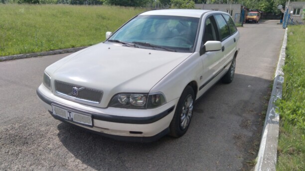 Volvo V40 I · Рестайлинг, 2000 г.