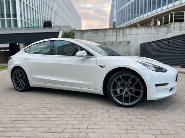 Tesla Model 3, 2018 г.