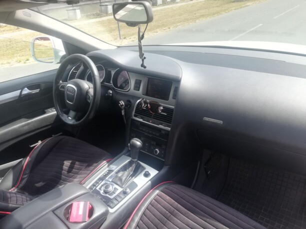 Audi Q7 4L · Рестайлинг, 7 мест, 2010 г.