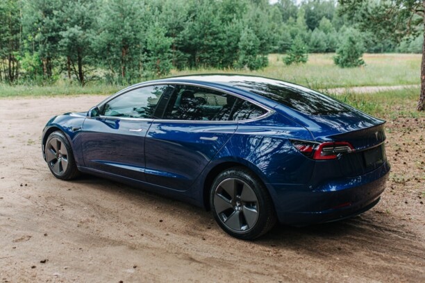 Tesla Model 3, 2020 г.