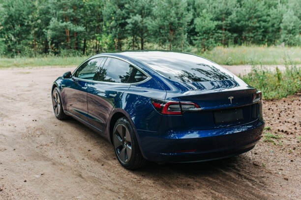 Tesla Model 3, 2020 г.