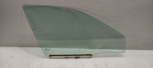 Боковое стекло для Opel Vectra B 1995-1999
