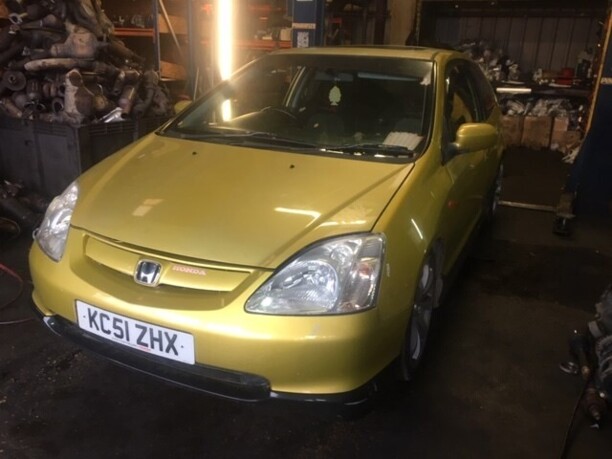 Весь автомобиль на запчасти для Honda Civic VII 2000 - 2003