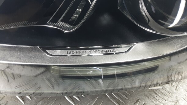 Фара левая в сборе для Mercedes-Benz C-Класс W205, S205, C205, A205 2014 - ...