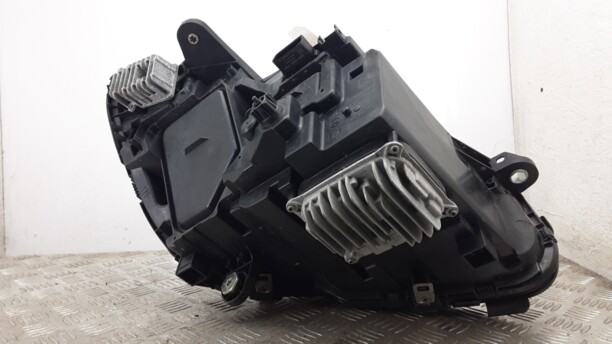 Фара левая в сборе для Mercedes-Benz C-Класс W205, S205, C205, A205 2014 - ...
