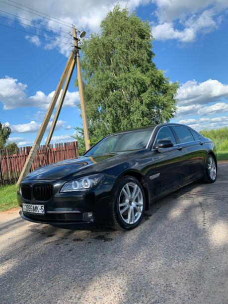 BMW 7 серия F02 (Long), 2010 г.