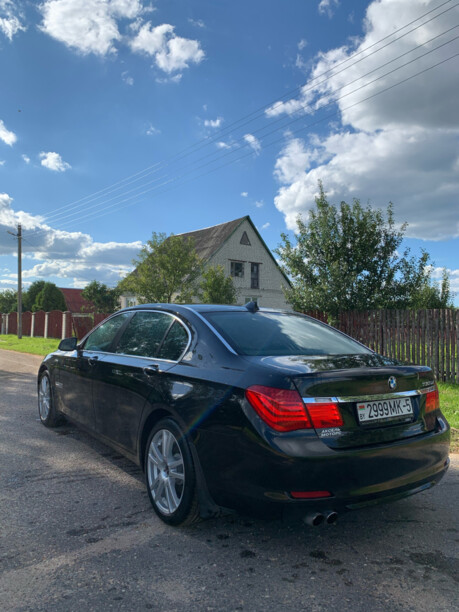 BMW 7 серия F02 (Long), 2010 г.