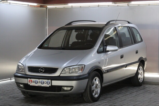 Opel Zafira A, 7 мест, 2002 г.