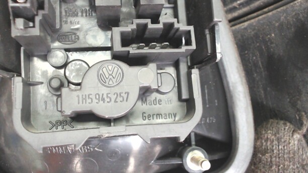 Фонарь задний для Volkswagen Vento 1992-1999