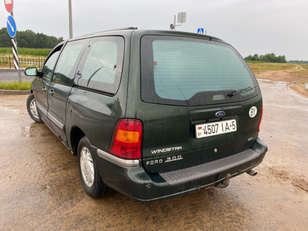 Ford Windstar II, 7 мест, 1999 г.