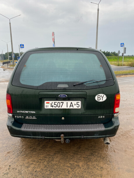 Ford Windstar II, 7 мест, 1999 г.