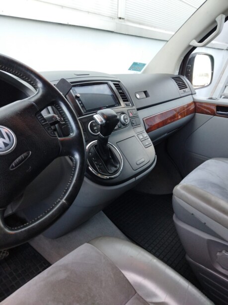 Volkswagen Multivan T5, 2006 г.