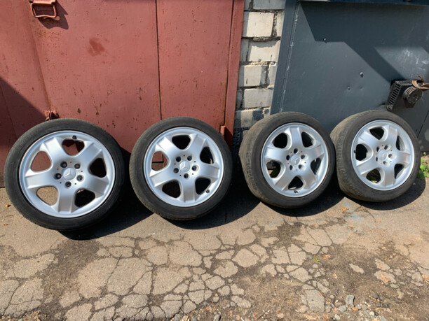 Диски с резиной R17 225/45 8x17 5x112 4 шт.