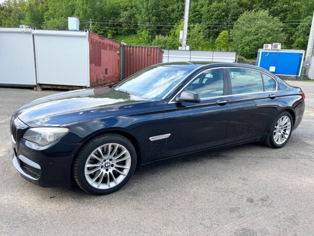 BMW 7 серия F02 (Long), 2011 г.