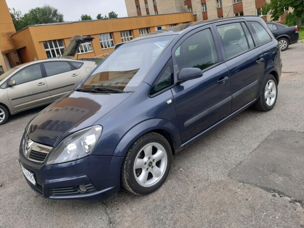 Opel Zafira B, 7 мест, 2006 г.