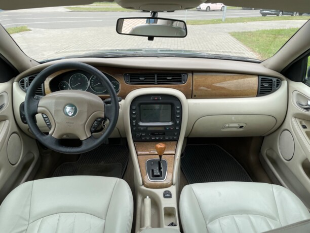 Jaguar X-Type, 2001 г.