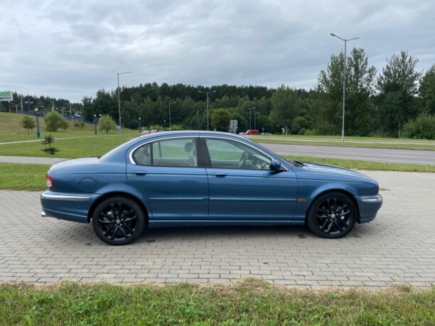 Jaguar X-Type, 2001 г.
